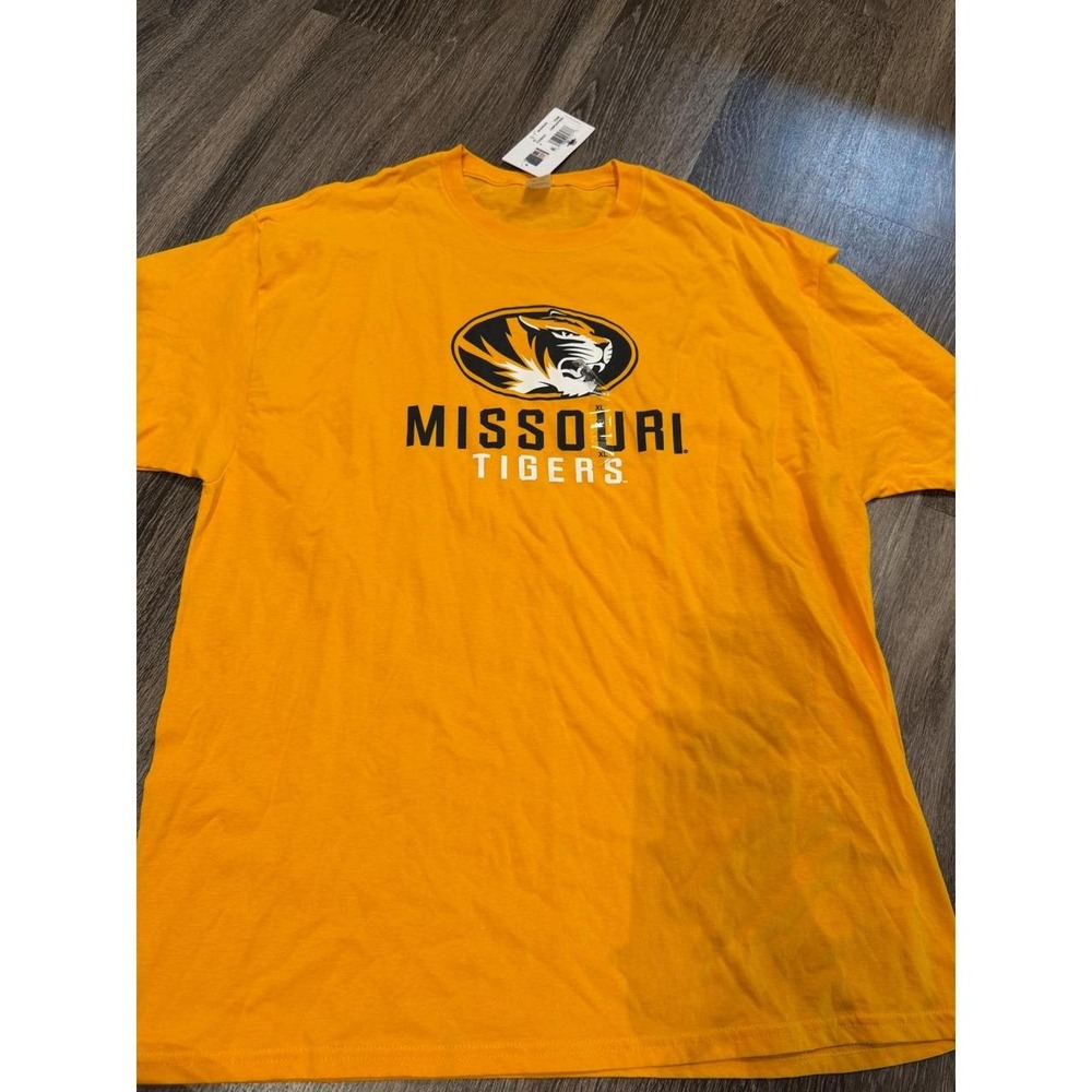 Hanes Missouri Tigers T-Shirt Mens XL Gold Mizzou NCAA Collegiate Graphic Tee